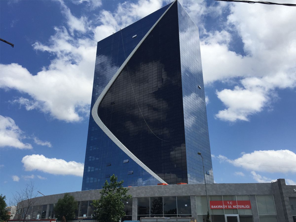 LCP Grup Web Sitesi Yenilendi! Daha Modern, Daha Hızlı, Daha Etkili